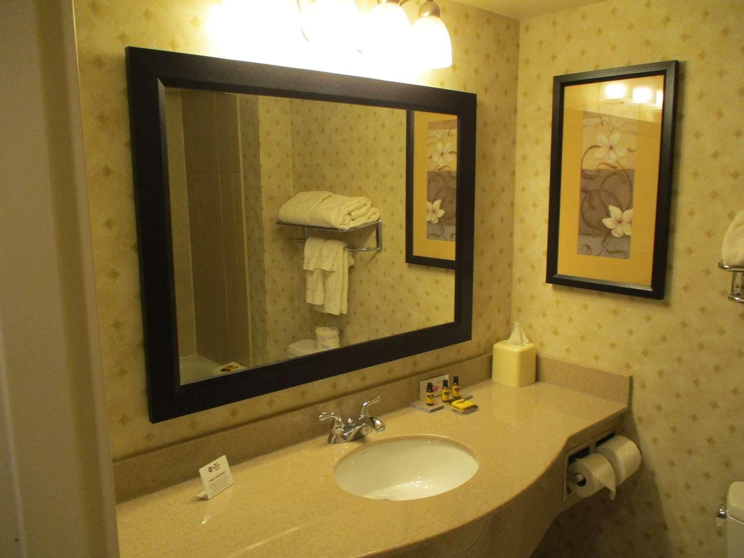 Research Park Inn St Louis West Chesterfield Saint Charles Room photo